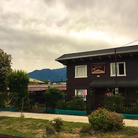 Hospedaje Irma Backpackers Pucón Esterno foto