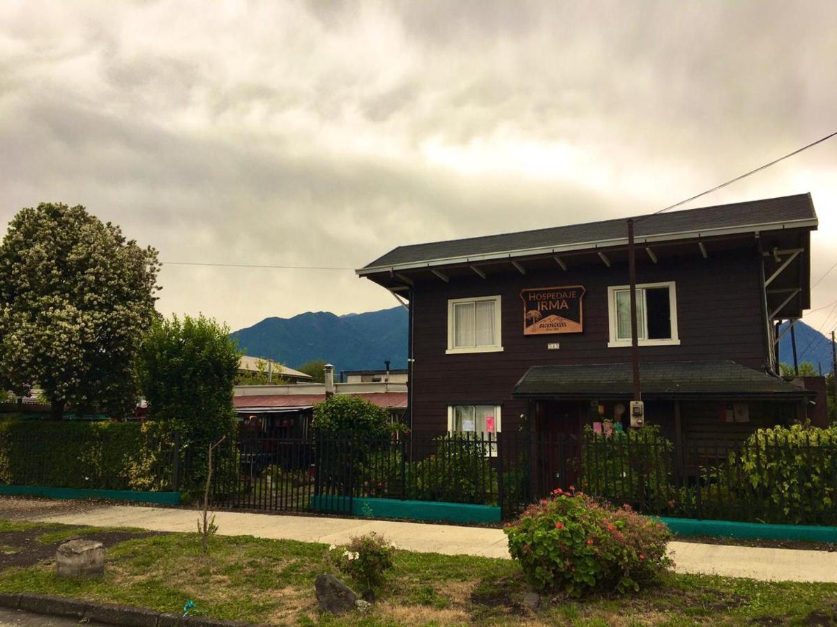 Hospedaje Irma Backpackers Pucón Esterno foto