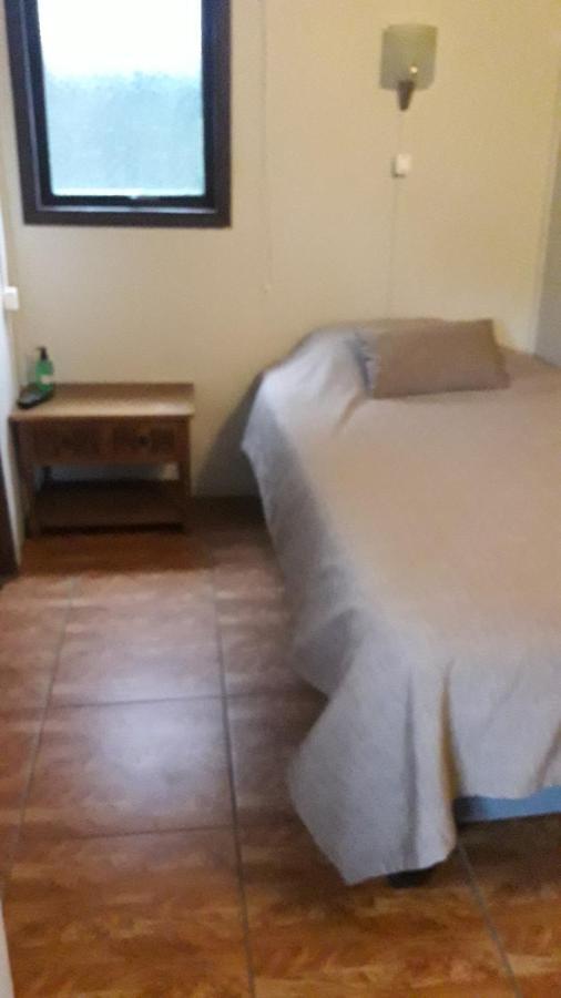 Hospedaje Irma Backpackers Pucón Esterno foto